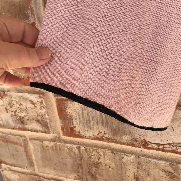 Vince Camuto Pink Crew Neck Sweater - Picture 2 of 7